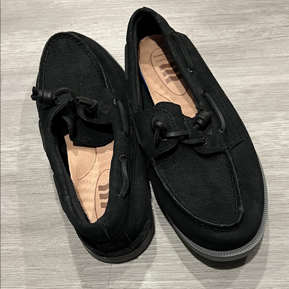 Sperry Black Women’s Deck Boat Shoes